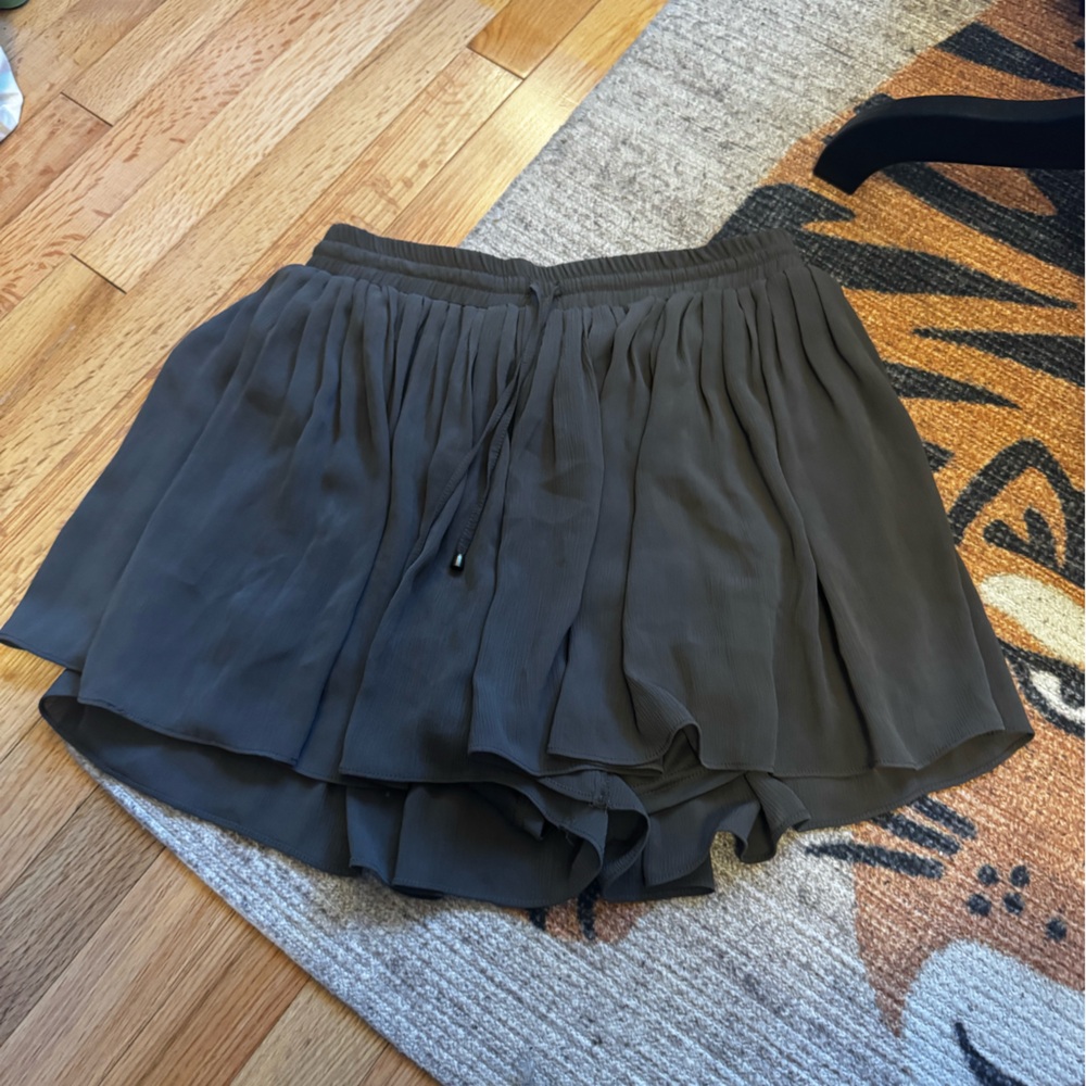 Astr Taupe Elastic Waist Skort